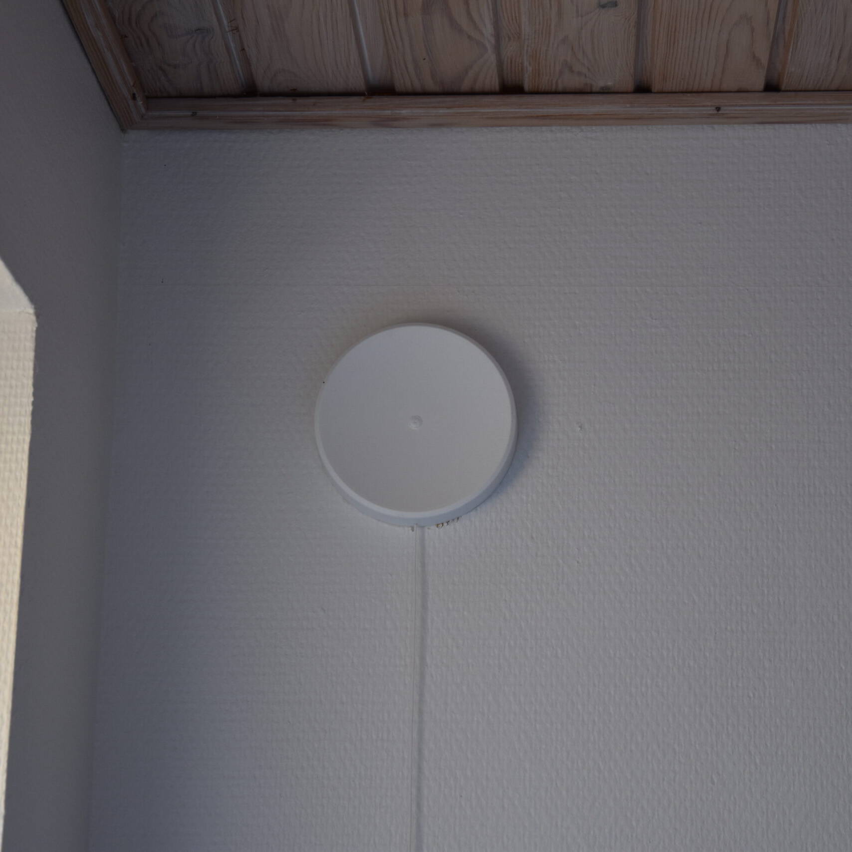 Inre delen av en väggmonterad teleskopventil